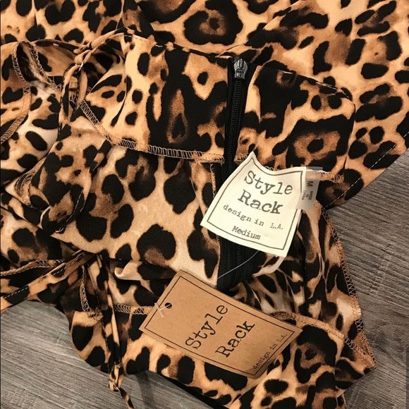 VICI Collection mini leopard slip dress - Picture 5 of 5